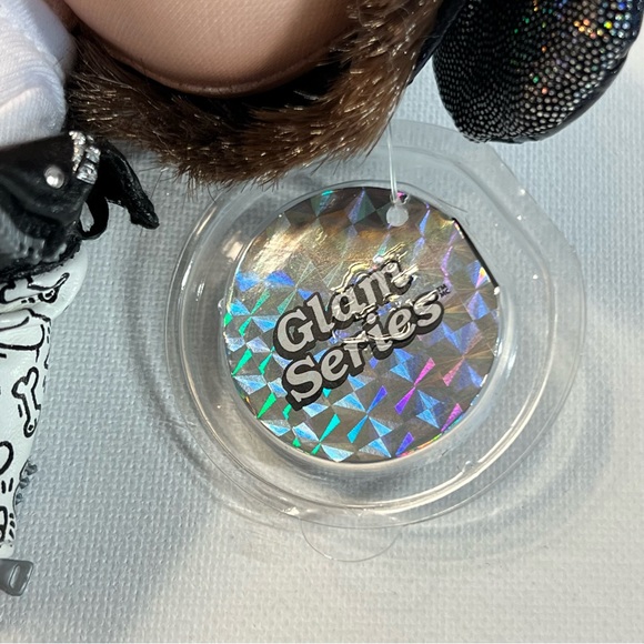 Na Na Na Surprise Kid's Glam Series Maxwell Dane Fashion Doll - Picture 5 of 5